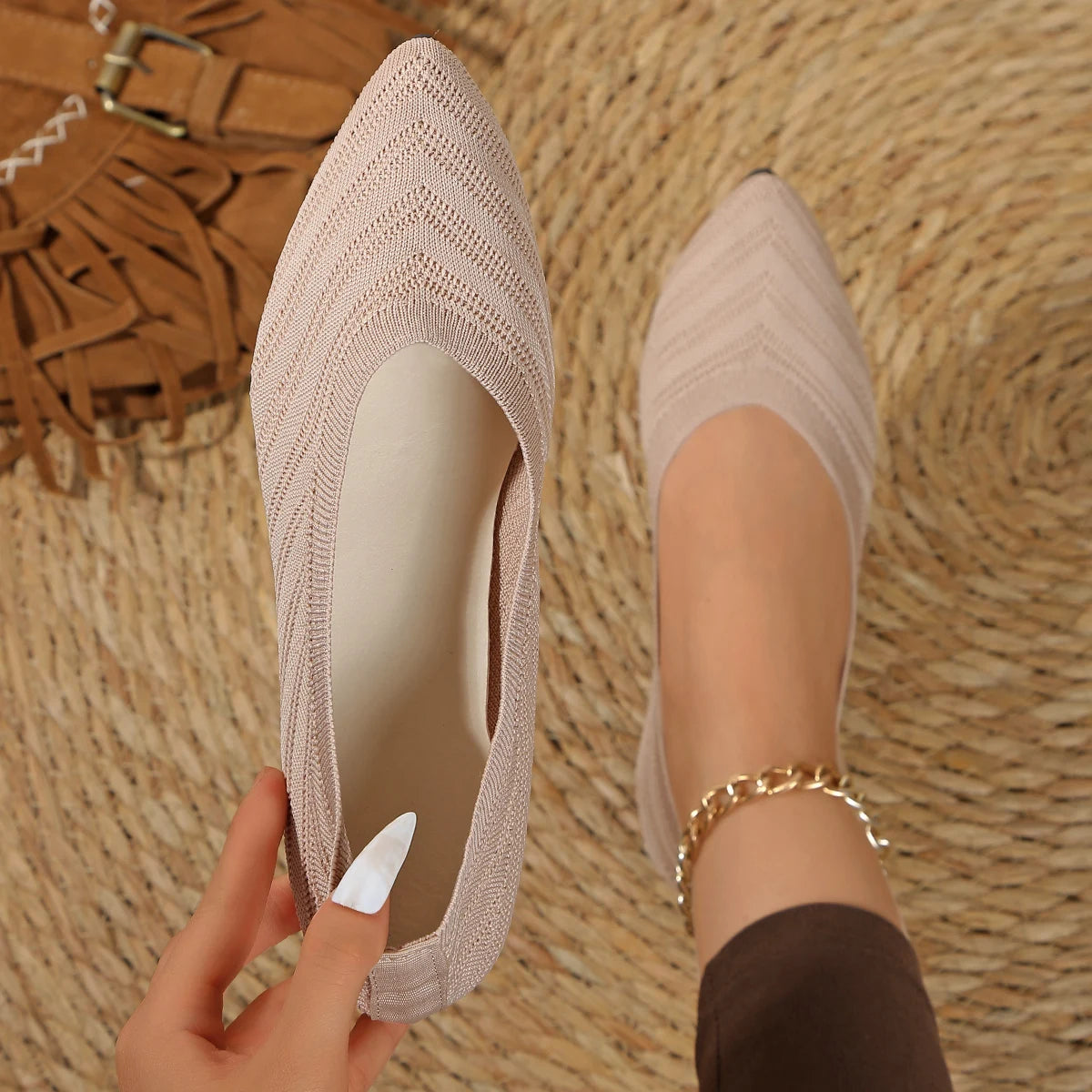 Women's Pointed Toe Flat Shoes Solid Color Knitted Slip on Shoes Casual Breathable Ballet Flats Women Flat Shoes Loafers Women