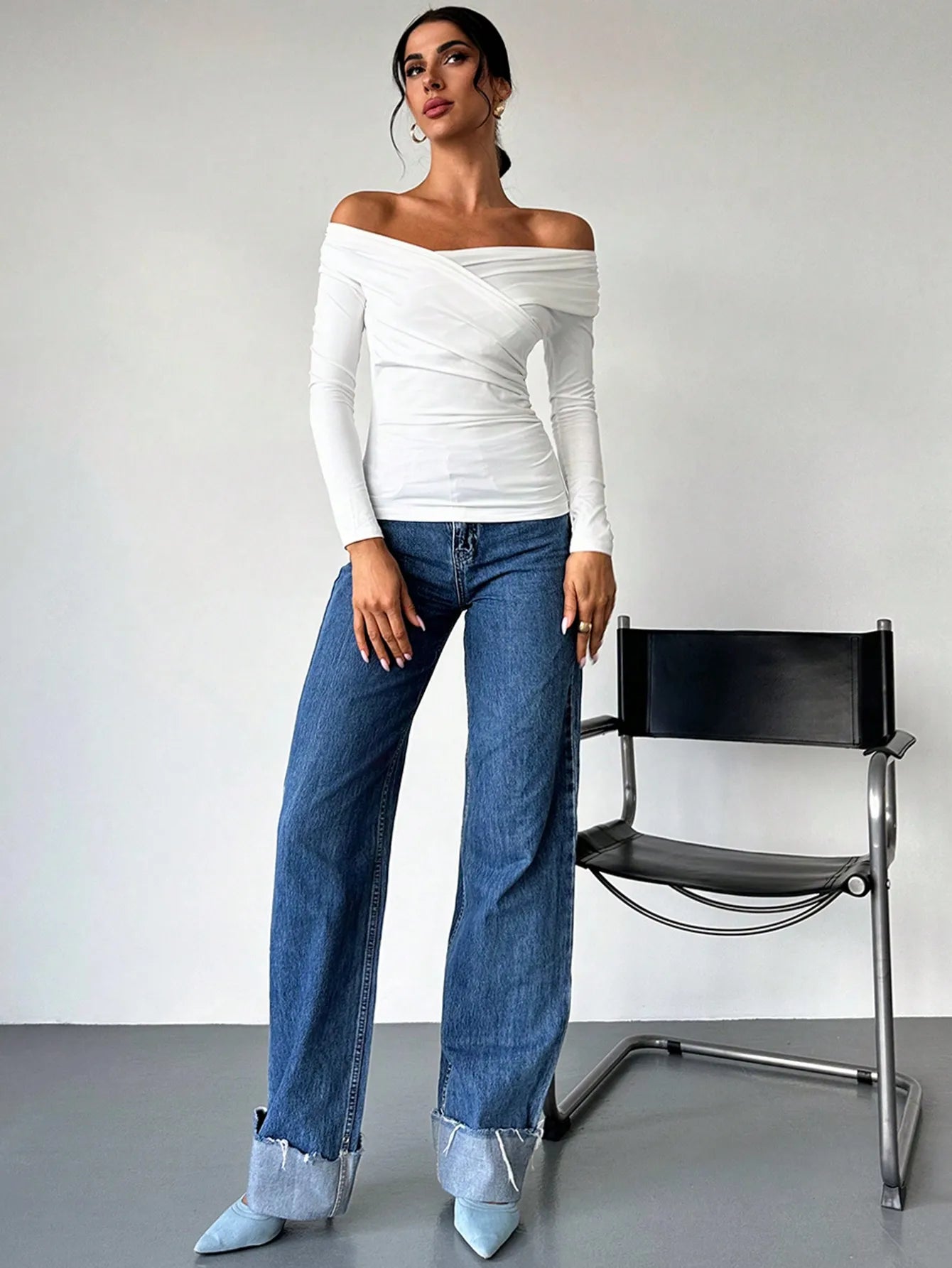 A line shoulder long sleeve top for women new autumn slim temperament short off-the-shoulder knitted T-shirt